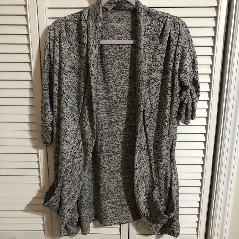 Short sleeve cardigan